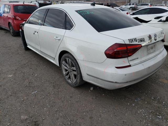 1VWGT7A36HC074649 - 2017 VOLKSWAGEN PASSAT SE WHITE photo 2