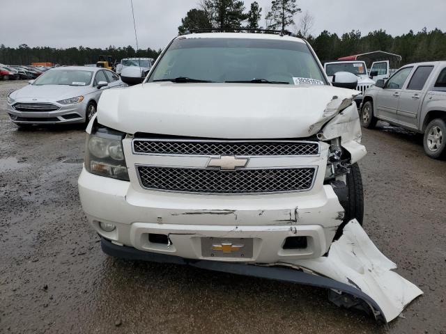 3GNMCGE00BG104519 - 2011 CHEVROLET AVALANCHE LTZ WHITE photo 5