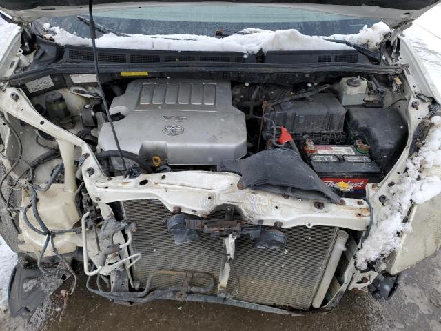 5TDZK22C08S146816 - 2008 TOYOTA SIENNA XLE WHITE photo 12