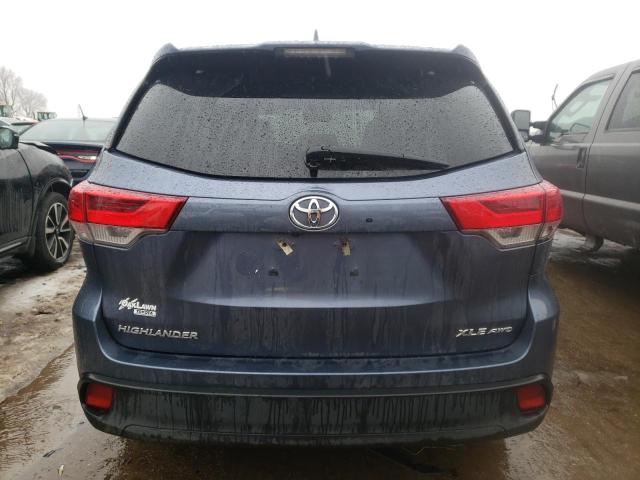 5TDJZRFH2JS890334 - 2018 TOYOTA HIGHLANDER SE BLUE photo 6