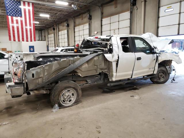 1FT7X2B67NEF85127 - 2022 FORD F250 SUPER DUTY WHITE photo 3