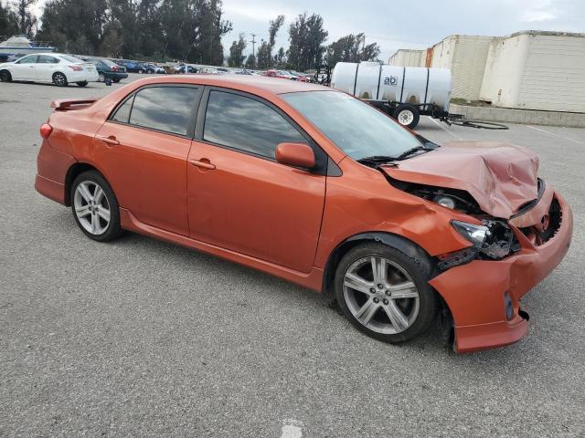 2T1BU4EEXDC068584 - 2013 TOYOTA COROLLA BASE ORANGE photo 4