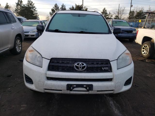 2T3BK4DV8BW039627 - 2011 TOYOTA RAV4 WHITE photo 5