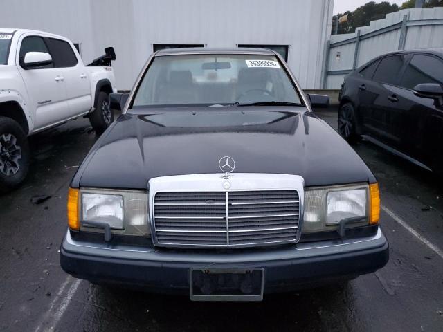 WDBEA30D1LB199882 - 1990 MERCEDES-BENZ 300 E BLACK photo 5