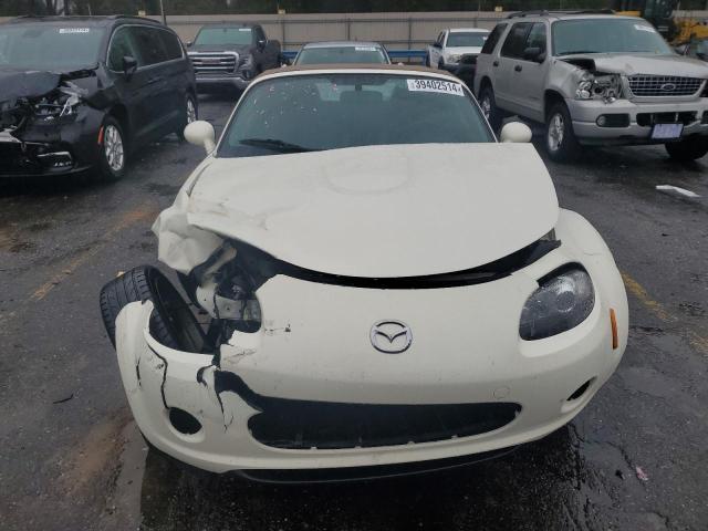 JM1NC25F080140485 - 2008 MAZDA MX-5 MIATA WHITE photo 5