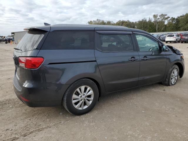 KNDMB5C16H6267150 - 2017 KIA SEDONA LX GRAY photo 3