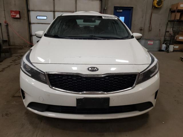 3KPFK4A70HE112212 - 2017 KIA FORTE LX WHITE photo 5