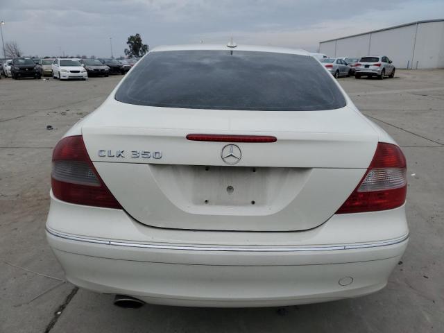 WDBTJ56H28F245586 - 2008 MERCEDES-BENZ CLK 350 WHITE photo 6