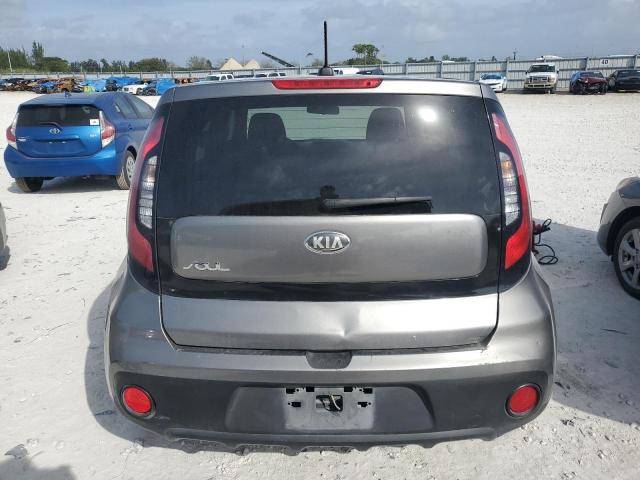 KNDJN2A2XH7491973 - 2017 KIA SOUL GRAY photo 6