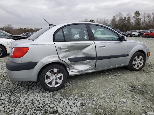 KNADE223696535430 - 2009 KIA RIO BASE SILVER photo 3