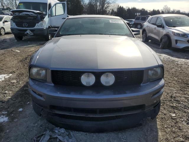 1ZVFT82H375239622 - 2007 FORD MUSTANG GT SILVER photo 5