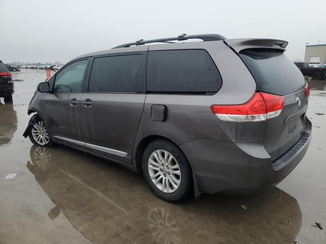 5TDYK3DC0CS259902 - 2012 TOYOTA SIENNA XLE GRAY photo 2