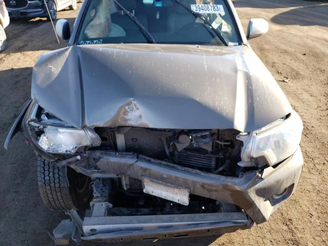 3TMLU4ENXFM176038 - 2015 TOYOTA TACOMA DOUBLE CAB 棕色 照片 11