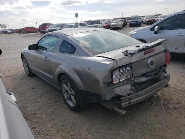 1ZVHT82H185203874 - 2008 FORD MUSTANG GT GRAY photo 2