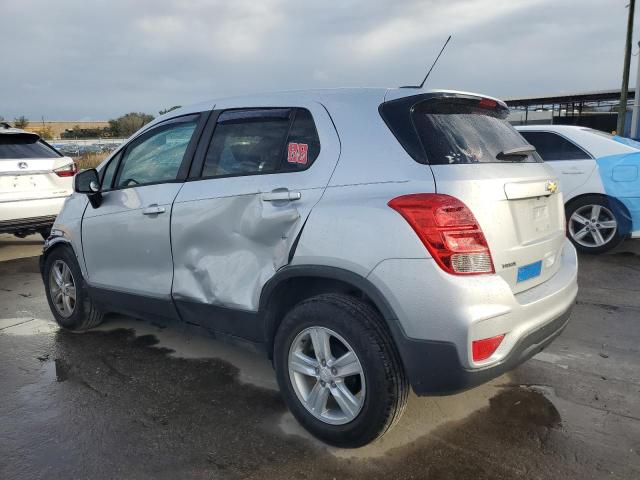 3GNCJKSB5KL202737 - 2019 CHEVROLET TRAX LS SILVER photo 2