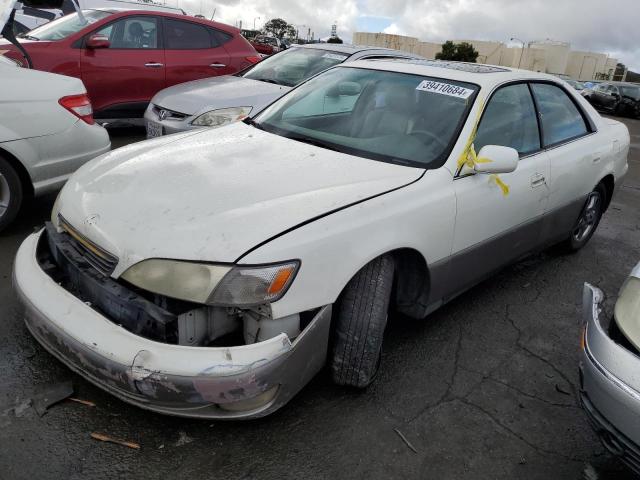 JT8BF22G8V0061406 - 1997 LEXUS ES 300 WHITE photo 1