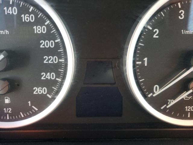 5UXFG8C53BLZ96292 - 2011 BMW X6 XDRIVE50I WHITE photo 8