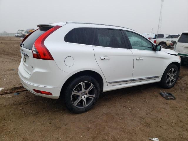 YV449MDK5F2668378 - 2015 VOLVO XC60 T6 PREMIER WHITE photo 3