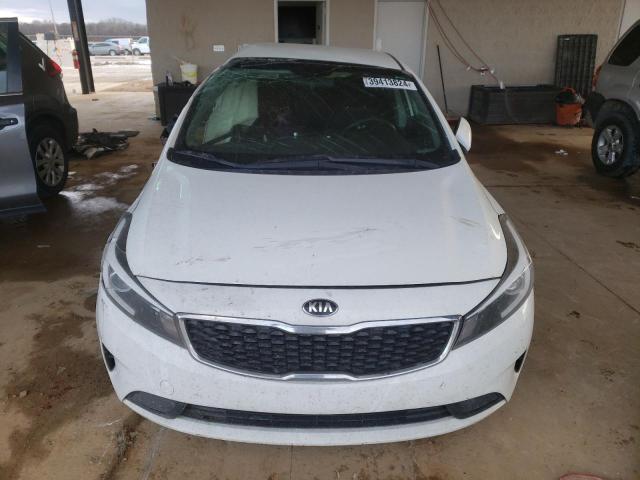 3KPFK4A77JE239013 - 2018 KIA FORTE LX WHITE photo 5