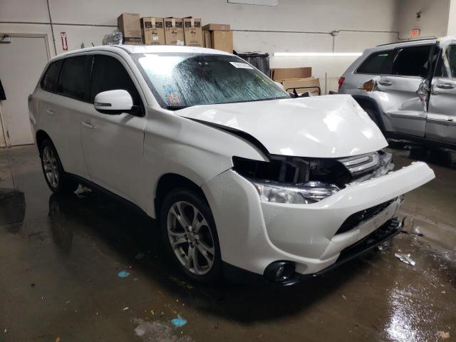 JA4AZ3A35EZ015031 - 2014 MITSUBISHI OUTLANDER SE WHITE photo 4