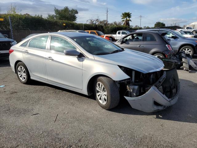 5NPEB4AC9BH030104 - 2011 HYUNDAI SONATA GLS SILVER photo 4