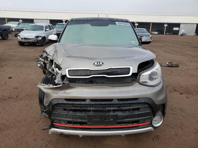 KNDJX3AA2J7548891 - 2018 KIA SOUL ! GRAY photo 5