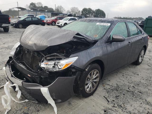 4T4BF1FK8FR465652 - 2015 TOYOTA CAMRY LE GRAY photo 1