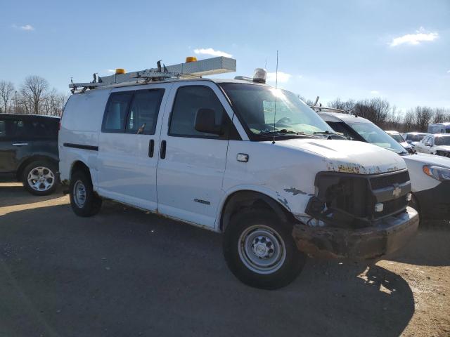 1GCHG35V161201333 - 2006 CHEVROLET EXPRESS G3 WHITE photo 4