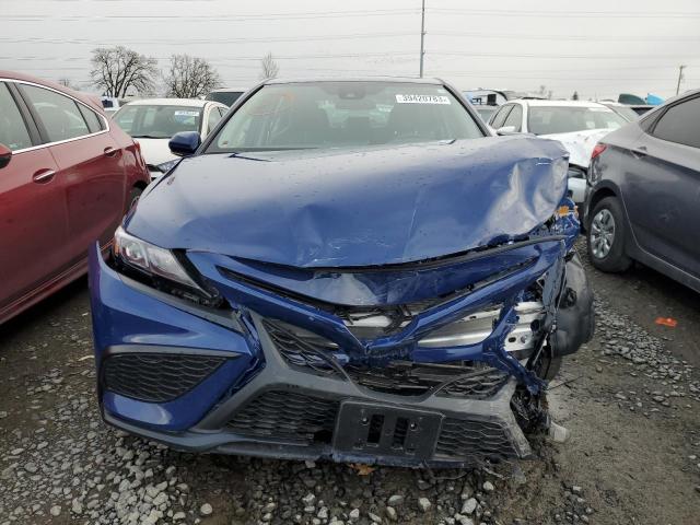 4T1G11BK9PU077187 - 2023 TOYOTA CAMRY SE NIGHT SHADE BLUE photo 5