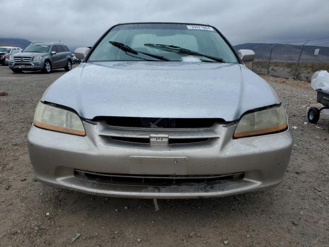 1HGCG5549WA157340 - 1998 HONDA ACCORD LX TAN photo 5