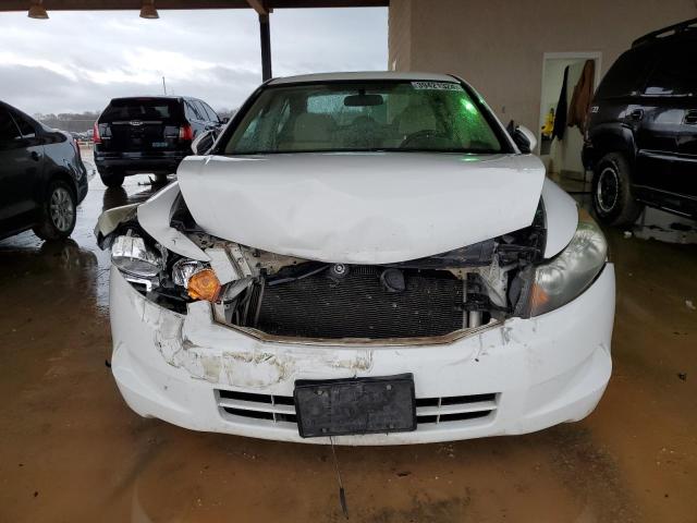 1HGCP26409A041994 - 2009 HONDA ACCORD LXP WHITE photo 5