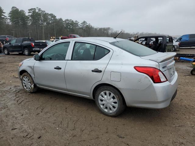 3N1CN7AP4KL820657 - 2019 NISSAN VERSA S SILVER photo 2