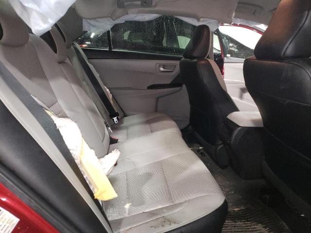 4T1BF1FK0HU735390 - 2017 TOYOTA CAMRY SE LE 勃艮第红 照片 10
