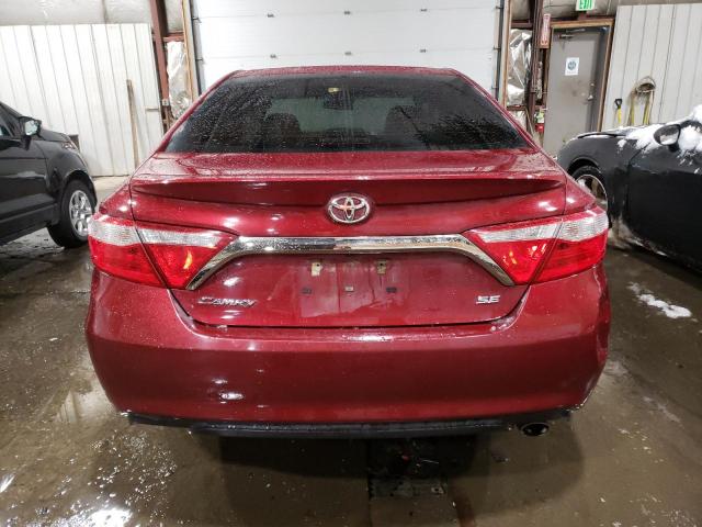 4T1BF1FK0HU735390 - 2017 TOYOTA CAMRY SE LE 勃艮第红 照片 6