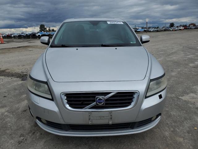 YV1382MS4A2490567 - 2010 VOLVO S40 2.4I SILVER photo 5