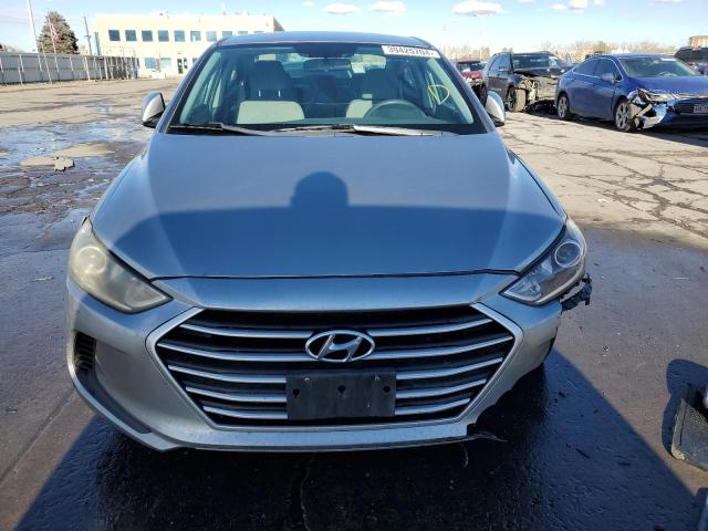 5NPD74LF5HH203081 - 2017 HYUNDAI ELANTRA SE SILVER photo 5