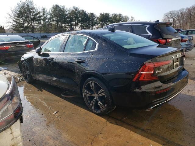 7JR102FL0KG003395 - 2019 VOLVO S60 T5 INSCRIPTION BLACK photo 2