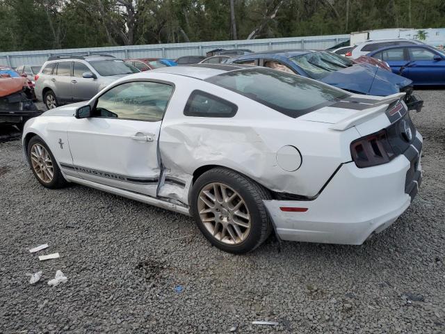 1ZVBP8AM5E5303447 - 2014 FORD MUSTANG WHITE photo 2