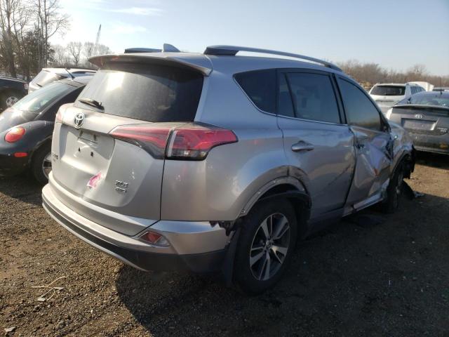 JTMRFREV0JJ194314 - 2018 TOYOTA RAV4 ADVEN SILVER photo 3