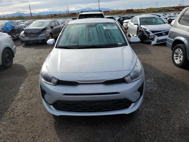 3KPA24AD3PE562290 - 2023 KIA RIO LX SILVER photo 5