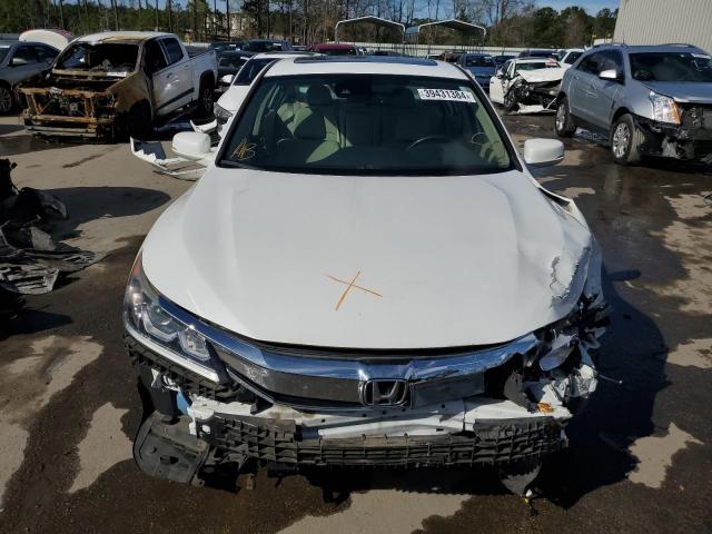 1HGCR3F0XGA029846 - 2016 HONDA ACCORD EXL WHITE photo 11