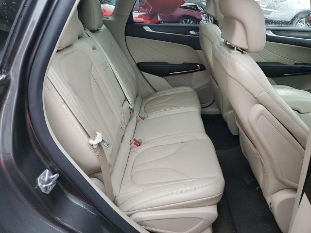 5LMTJ3DH9KUL18795 - 2019 LINCOLN MKC RESERVE GRAY photo 11