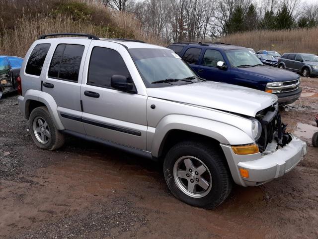 1J4GL38K85W637357 - 2005 JEEP LIBERTY RENEGADE SILVER photo 4