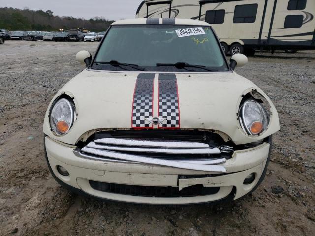 WMWMF33528TU63824 - 2008 MINI COOPER CREAM photo 5