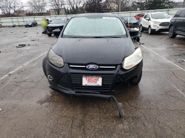 1FADP3K27EL313880 - 2014 FORD FOCUS SE BLACK photo 5