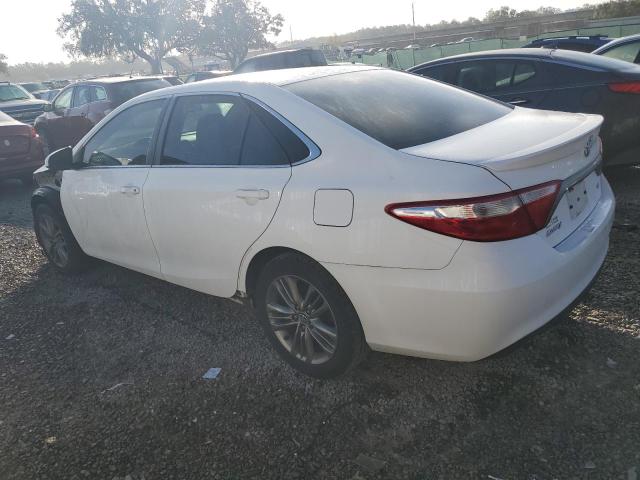 4T1BF1FK7GU172594 - 2016 TOYOTA CAMRY LE WHITE photo 2