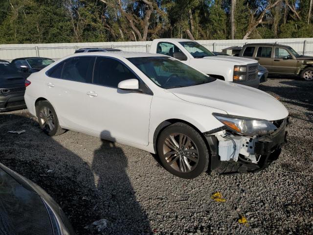 4T1BF1FK7GU172594 - 2016 TOYOTA CAMRY LE WHITE photo 4