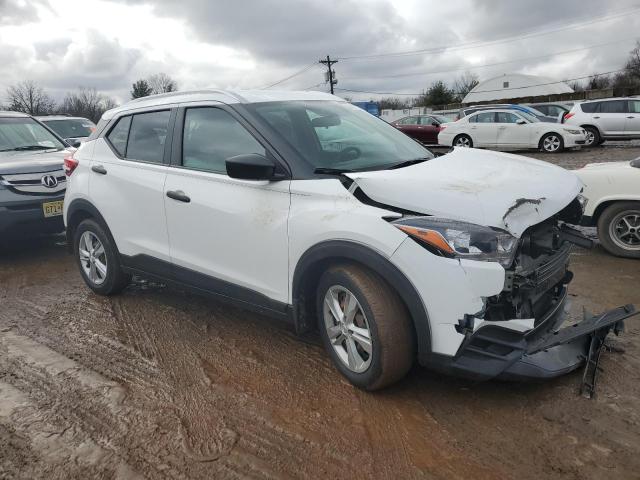 3N1CP5CU1KL479364 - 2019 NISSAN KICKS S WHITE photo 4