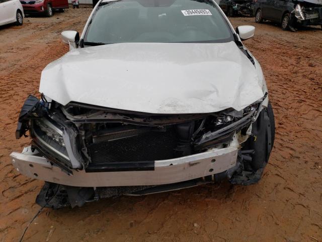 19UDE2F85GA015840 - 2016 ACURA ILX PREMIUM TECH WHITE photo 11