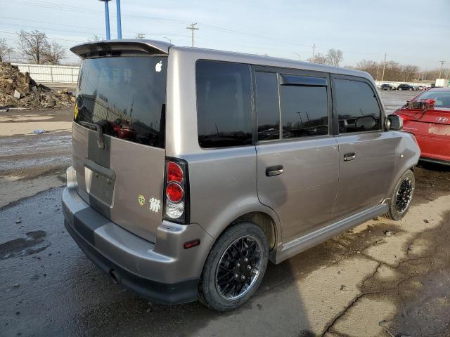 JTLKT324050180349 - 2005 TOYOTA SCION XB 银色 照片 3